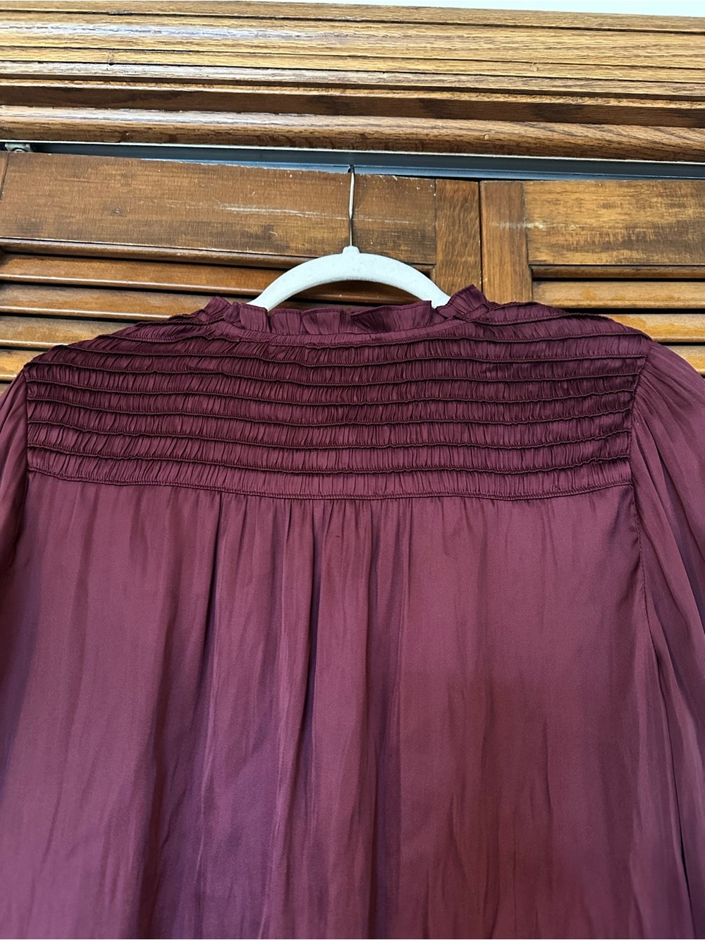 Current Air Burgundy Smocked Neck Silk Feel Tie Collar Blouse size large - Picture 7 of 9